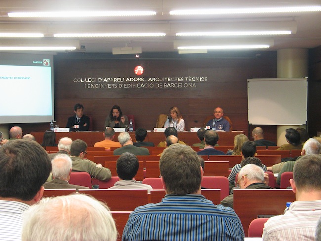 L’Assemblea general de col·legiats del CAATEEB